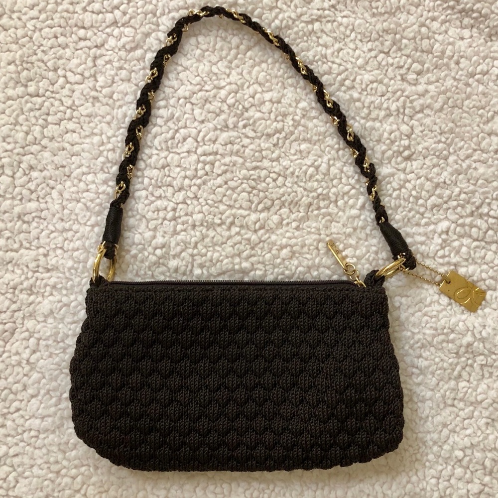 Knitted shoulder bag